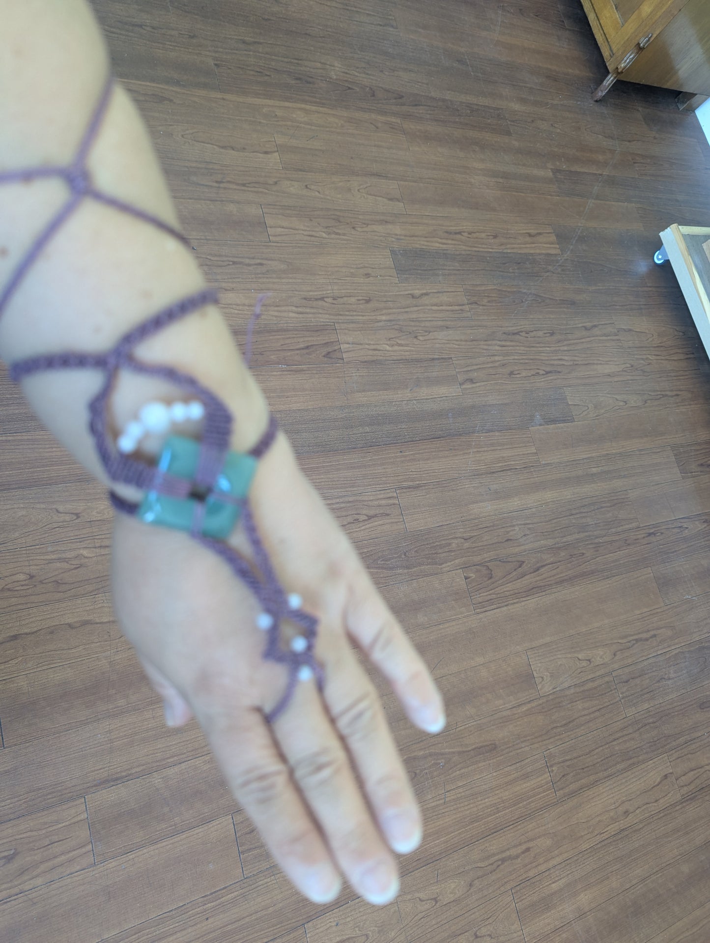 Waldläuferin - Armband oder Barfuß-Sandale
