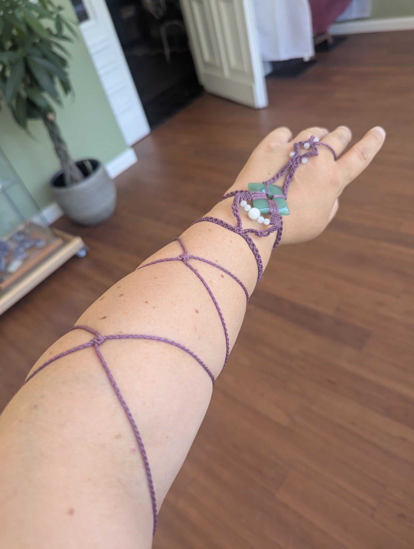 Waldläuferin - Armband oder Barfuß-Sandale